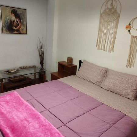 Private Rooms In Shared House Tesalonika Bagian luar foto