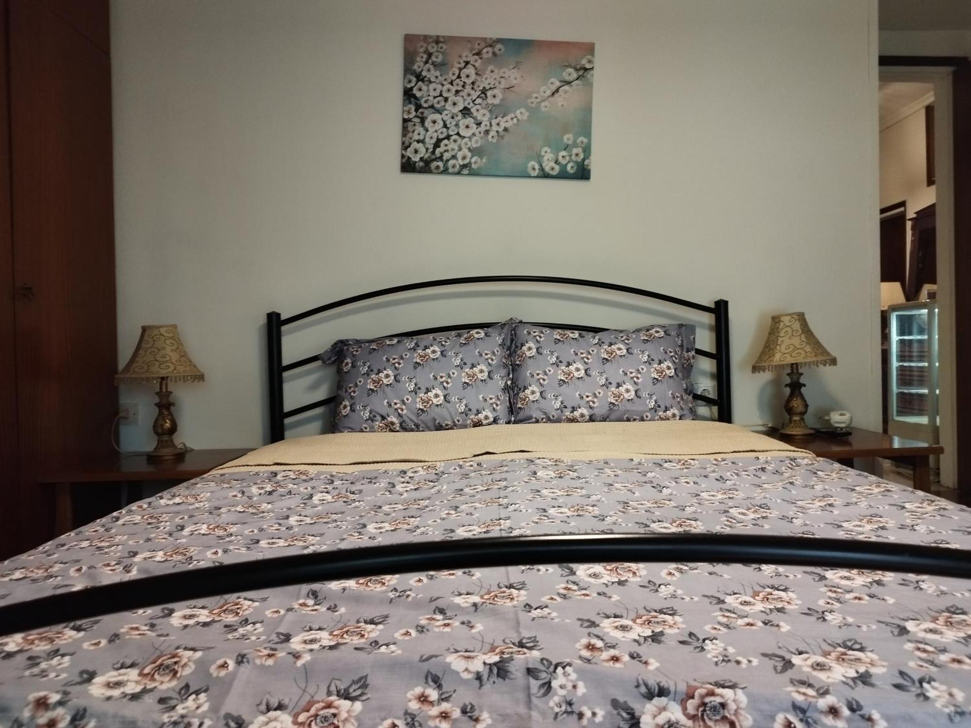 Private Rooms In Shared House Tesalonika Bagian luar foto