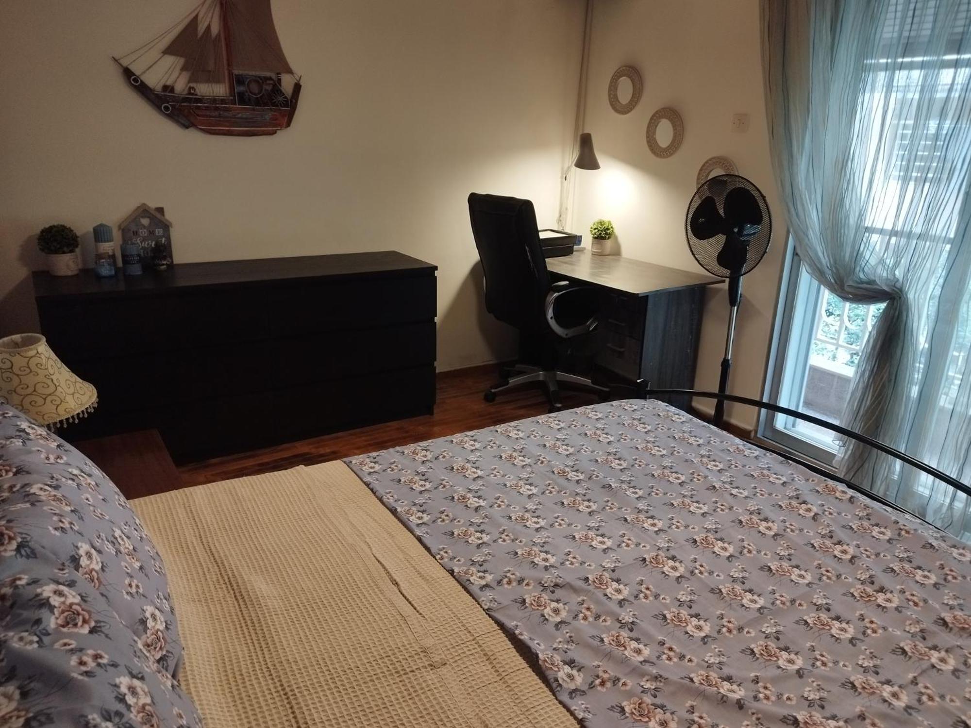 Private Rooms In Shared House Tesalonika Bagian luar foto